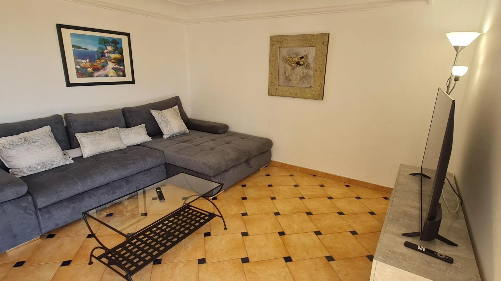 Apartment Appartement T3 Climatise En Rez-De-Jardin, Piscine, Plage Et Centre-Ville A Pied - 6 Pers, Ste Maxime - Fr-1-780-42 Sainte-Maxime